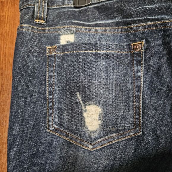 Guess Distressed Denim Stretch Capris Size 31 Medium Blue Jeans Women’s - Picture 6 of 10